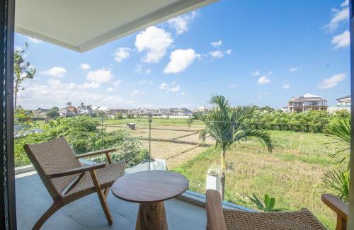 Batubelig Villa | 4 Bd With Ac, Paddy View, 4mins Beach Seminyak