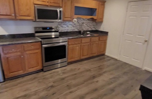 Westover House | 4 bdr w/WiFi & parking in Fayetteville, NC by Fort Liberty & Cross Creek Mall