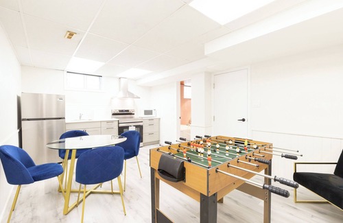 Thornhill House | 4 Bdrm/4 Bath Home with Spa Room near Yonge&Finch