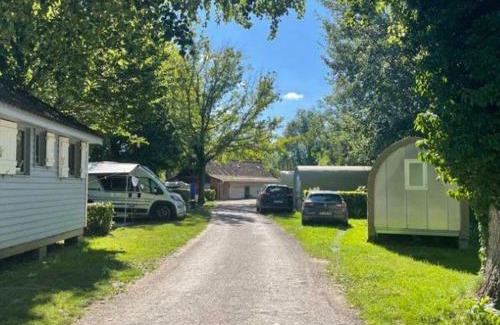 Auxi-le-Chateau Apartment | 4 bdrm - Terrace - 8 guests