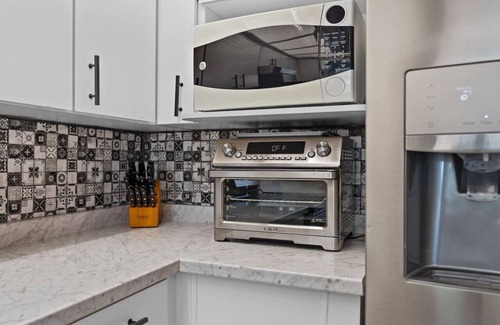 Buena Ventura Lakes House | 4 bed 2.5 bath pool home