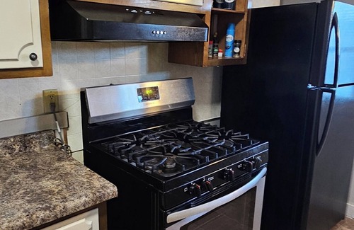 Cedar Rapids House | 4 Bed 2 Bath 1 block from Coe College NE CR