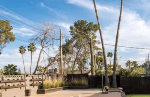 Tempe House | 4 bed 2 bath with pool and gym all private
