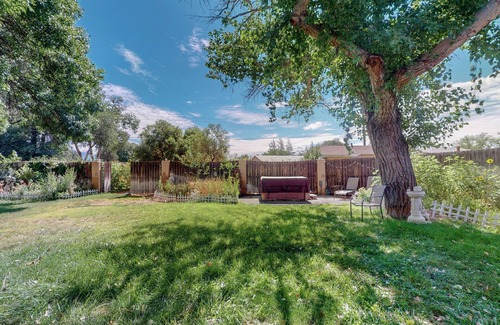 Albuquerque House | 4 Bed 3 Full Bath Urban Jungle Home in North Valley with Hot Tub & Wi-Fi
