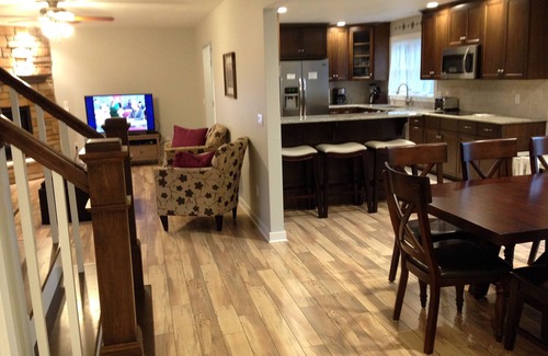Jacksonport House | 4 Bed, 4 Bath, Sand Beach access, 1st level Accessible, Wifi, sleeps 12