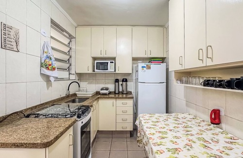 Sao Paulo Villa | 4 bedroom house for 7 to 25 guests, close to shopping and Santa Cruz subway