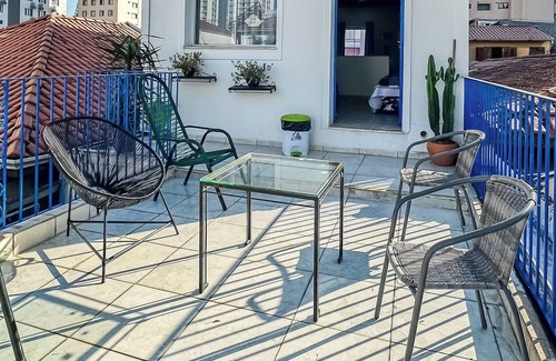 Sao Paulo Villa | 4 bedroom house for 7 to 25 guests, close to shopping and Santa Cruz subway
