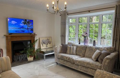 Bardsey House | 4-Bed House in Wetherby sleeps 8 near York