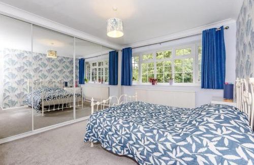 Bardsey House | 4-Bed House in Wetherby sleeps 8 near York