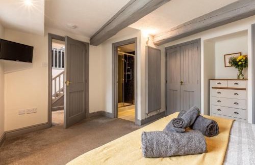 Westleigh House | 4 Bed in Bideford OAPPL