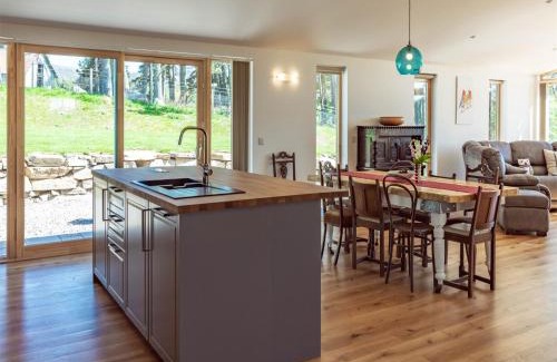 Grantown-on-Spey House | 4 Bed in Grantown on Spey CA027