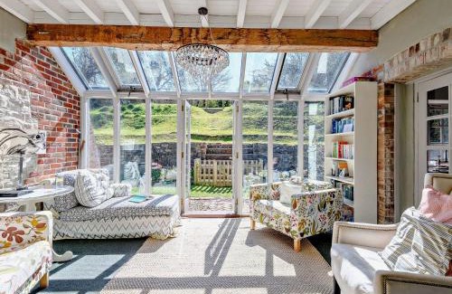 West Lulworth House | 4 Bed in Lulworth Cove DC176