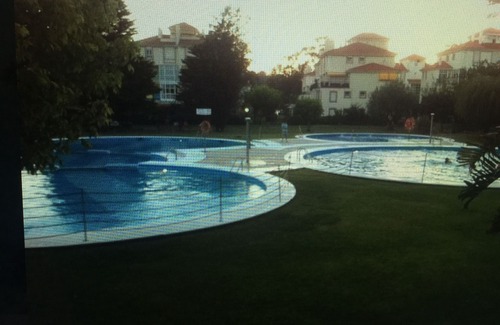 O Grove House | 4 bedroom duplex with pool and paddle on La Toja Island.