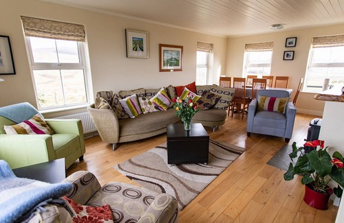 Lisdoonvarna House | 4 bedroom 3 bathroom cosy luxurious property with spectacular ocean views