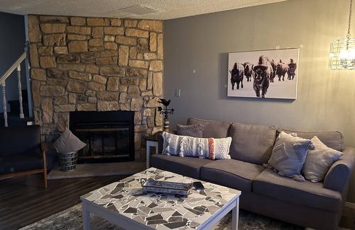 Laramie House | 4 bedroom 4 bath Laramie townhouse. Close to all the fun!