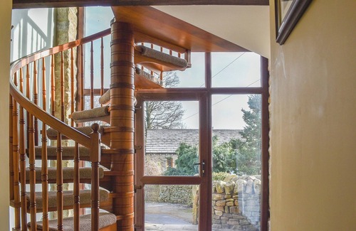 Sutton-in-Craven Cottage | 4 bedroom accommodation in Glusburn, near Skipton