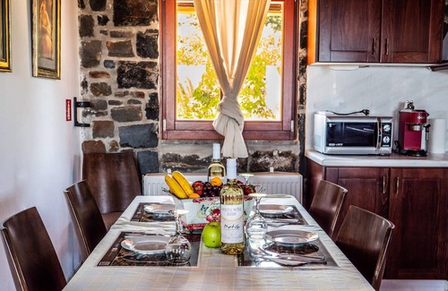 Milatos House | 4 bedroom accommodation in Milatos, Lasithi