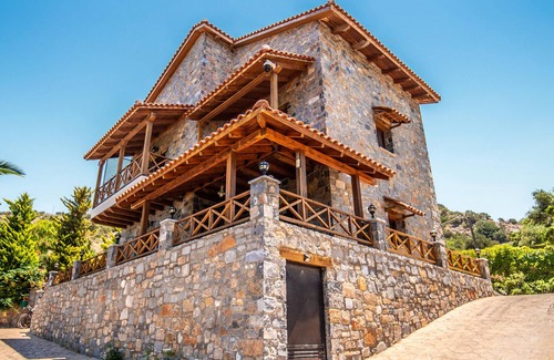Milatos House | 4 bedroom accommodation in Milatos, Lasithi