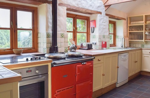 Wolf's Castle Cottage | 4 bedroom accommodation in Wolfscastle, near Haverfordwest