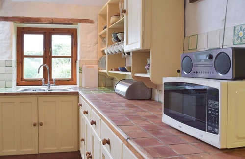 Wolf's Castle Cottage | 4 bedroom accommodation in Wolfscastle, near Haverfordwest