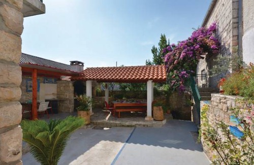 Solta House | 4 bedroom accommodation in Grohote