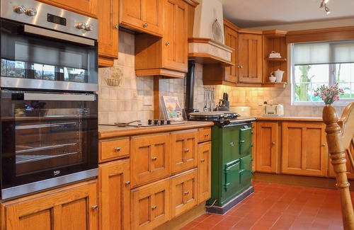 Driffield Cottage | 4 bedroom accommodation in Cottam, near Driffield
