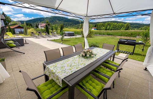 Ravna Gora House | 4 bedroom accommodation in Ravna Gora