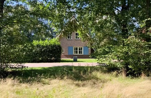 Exloo House | 4 bedroom accommodation in Exloo