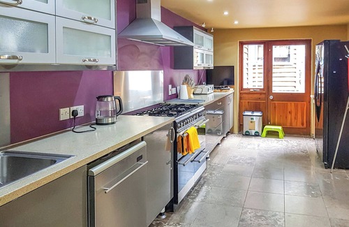 Ashford-in-the-Water Cottage | 4 bedroom accommodation in Ashford-in-the-Water, near Bakewell