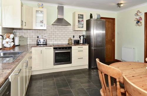 Saint Cyrus Cottage | 4 bedroom accommodation in St Cyrus, near Banchory