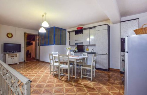 Gaggi Apartment | 4 bedroom accommodation in Gaggi