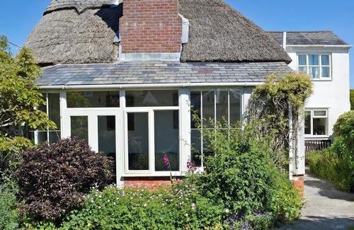 Bridport Cottage | 4 bedroom accommodation in Chideock, near Bridport