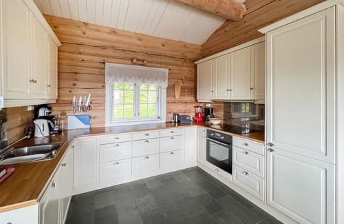 Ringsaker House | 4 bedroom accommodation in Sjusjøen