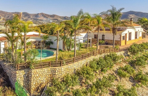Motril House | 4 bedroom accommodation in MOTRIL