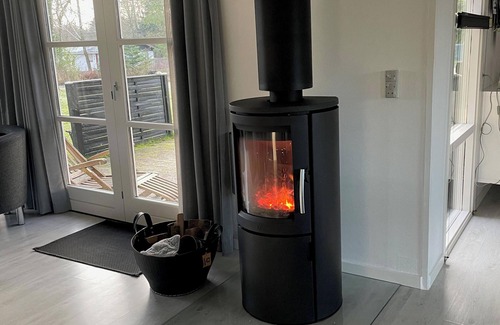 Hvalpsund House | 4 bedroom accommodation in Farsø