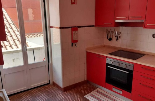 Coimbra City Centre Apartment | 4 Bedroom apartment that offers a wonderful view of Coimbra and Mondego river.