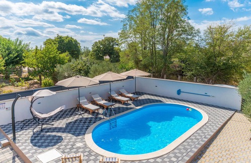 Pristeg House | 4 bedroom awesome home in Pristeg