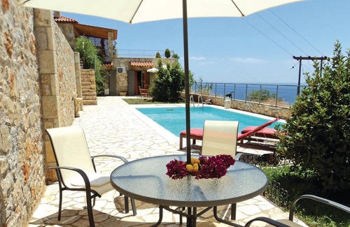 Lerna House | 4 bedroom beautiful home in Xyropigado