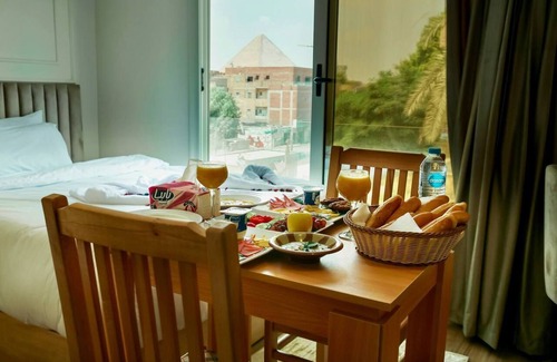 Kafrat al Jabal Bed & Breakfast | 4-bedroom bed & breakfast in fabulous Giza with AC, WiFi