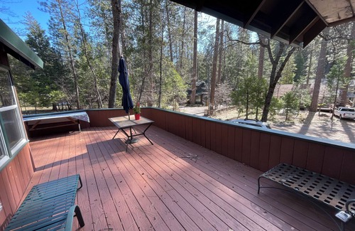 Twain Harte Cabin | 4-bedroom cabin in charming Twain Harte with WiFi, great for friends and family