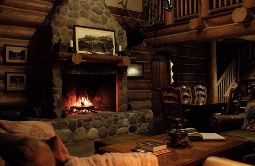 Ocampo Cabin | 4-bedroom charm cabin in a sanctuary of biodiversity and conservation