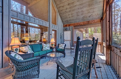 Cashiers Cottage | 4 Bedroom Cottage located in the High Hampton community of Cashiers, NC - Gabel Cottage