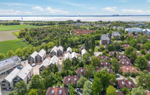 Tossens Apartment | 4 Bedroom Cozy Apartment In Tossens