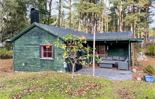 Aahus House | 4 Bedroom Cozy Home In Åhus