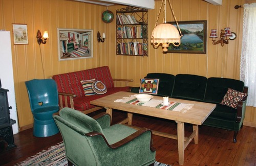 Amli House | 4 bedroom cozy home in åmli