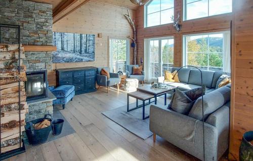 Kongsberg House | 4 Bedroom Cozy Home In Skollenborg