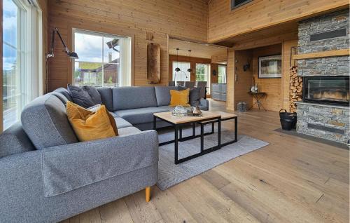 Kongsberg House | 4 Bedroom Cozy Home In Skollenborg