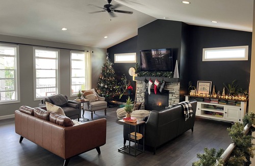 Osceola House | 4-bedroom family home in Osceola - close drive to Notre Dame!