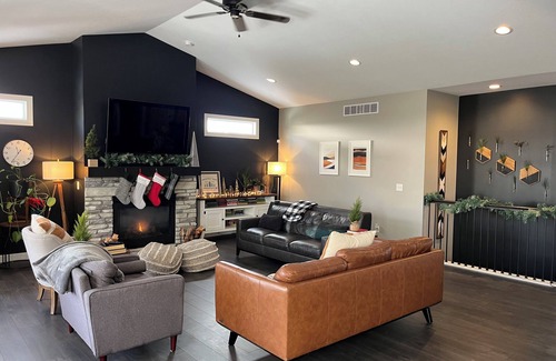Osceola House | 4-bedroom family home in Osceola - close drive to Notre Dame!