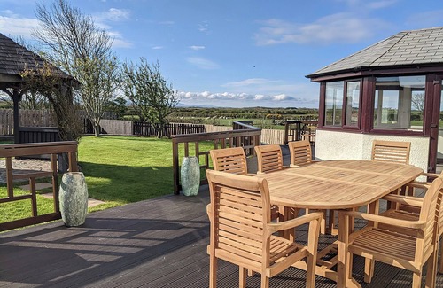 Maryport Cottage | 4 bedroom accommodation in Mawbray near Allonby